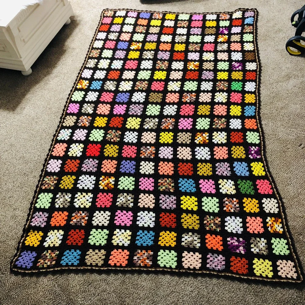 Handmade Afghan Granny Square Crochet Blanket Roseanne Big Bang Theory 103x59 XL